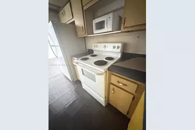 12500 NE 15th Ave #402, North Miami, FL 33161 - Photo 10