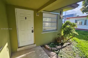 808 NE 10th St, Hallandale Beach, FL 33009 - Photo 1