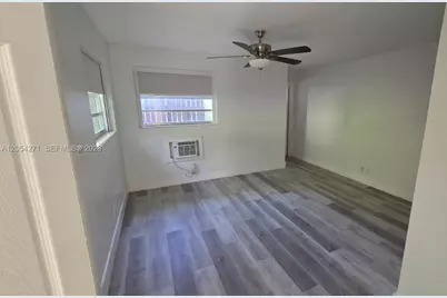 808 NE 10th St #3, Hallandale Beach, FL 33009 - Photo 12