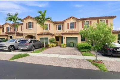 3787 SE 2nd St, Homestead, FL 33033 - Photo 2