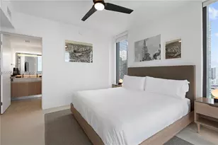 159 NE 6th St, Miami, FL 33132 - Photo 16