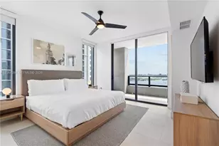 159 NE 6th St, Miami, FL 33132 - Photo 14