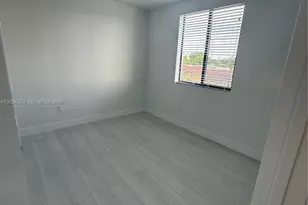 1091 E 17th St, Hialeah, FL 33010 - Photo 8