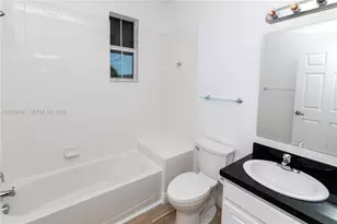 1510 SW 147th Ter, Pembroke Pines, FL 33027 - Photo 8