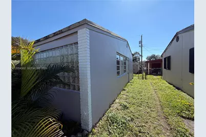 1828 NW 152nd St, Miami Gardens, FL 33054 - Photo 2