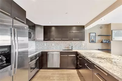 2625 Collins Ave #1609, Miami Beach, FL 33140 - Photo 6