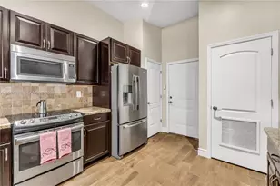 4252 SW 78th Dr, Davie, FL 33328 - Photo 10