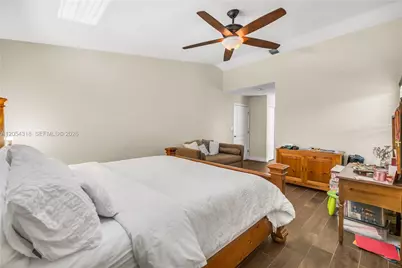 4252 SW 78th Dr, Davie, FL 33328 - Photo 22
