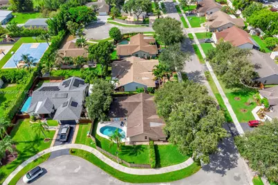 4252 SW 78th Dr, Davie, FL 33328 - Photo 44
