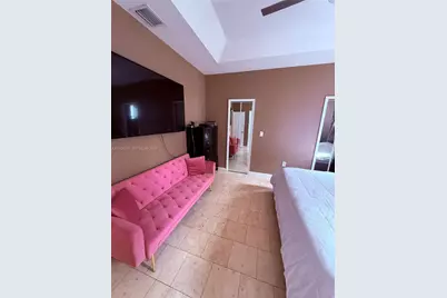 7950 NW 108th Pl, Doral, FL 33178 - Photo 10