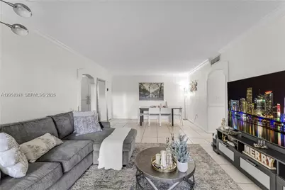 9320 Fontainebleau Blvd #215, Miami, FL 33172 - Photo 6
