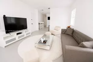 815 W 39th St, Miami Beach, FL 33140 - Photo 1