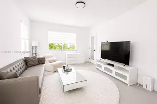 815 W 39th St, Miami Beach, FL 33140 - Photo 2