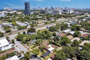 23 SW 8th St, Hallandale Beach, FL 33009 - Photo 2