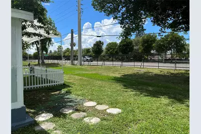 20016 NW 56 Ave, Miami Gardens, FL 33055 - Photo 14
