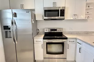 855 Euclid Ave, Miami Beach, FL 33139 - Photo 6