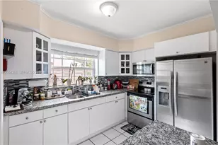3640 SW 16th St, Miami, FL 33145 - Photo 10