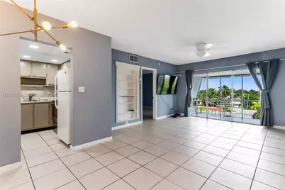 3000 NE 16th Ave #405, Oakland Park, FL 33334 - Photo 2