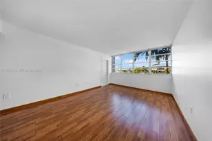 2841 NE 163rd St, North Miami Beach, FL 33160 - Photo 18