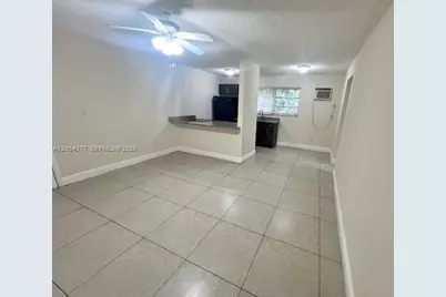 685 NE 85th St #2, Miami, FL 33138 - Photo 2