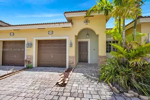 3326 NE 11th Dr, Homestead, FL 33033 - Photo 2