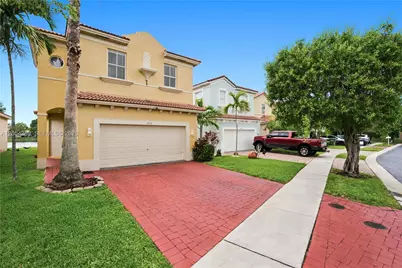 3710 NE 22nd Pl, Homestead, FL 33033 - Photo 2