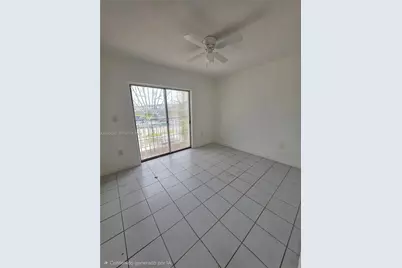 10972 SW 4th St #J2, Sweetwater, FL 33174 - Photo 14