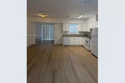 374 NE 171 Street, North Miami Beach, FL 33162 - Photo 4