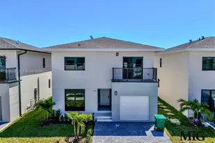 1374 NW 1st St, Florida City, FL 33034 - Photo 1