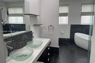 6644 SW 163rd Pl, Miami, FL 33193 - Photo 10