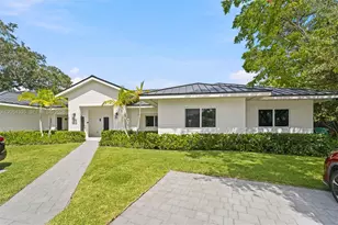 4732 SW 87th Ct, Miami, FL 33165 - Photo 2