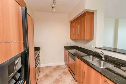 335 S Biscayne Blvd #3510, Miami, FL 33131 - Photo 8