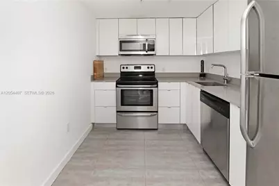 1580 West Ave #504, Miami Beach, FL 33139 - Photo 12
