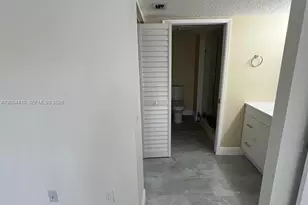1351 SW 141st Ave, Pembroke Pines, FL 33027 - Photo 12