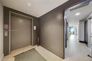 16385 Biscayne Blvd, North Miami Beach, FL 33160 - Photo 2