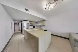 16385 Biscayne Blvd, North Miami Beach, FL 33160 - Photo 8