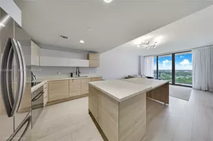 16385 Biscayne Blvd, North Miami Beach, FL 33160 - Photo 6