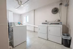 9917 W Okeechobee Rd, Hialeah Gardens, FL 33016 - Photo 20