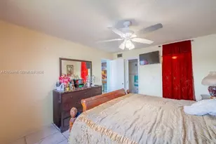 9917 W Okeechobee Rd, Hialeah Gardens, FL 33016 - Photo 4