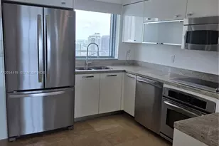 601 NE 36th St, Miami, FL 33137 - Photo 8