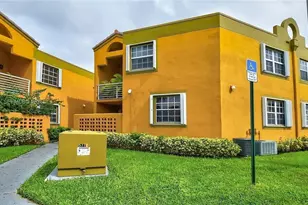 9731 Fontainebleau Blvd, Miami, FL 33172 - Photo 2