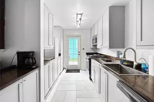 211 N 12th St, Other City - In The State Of Florida, FL 34748 - Photo 6