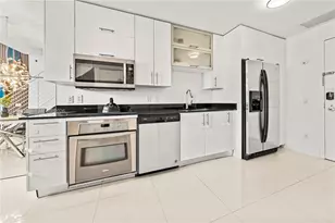 60 SW 13th St, Miami, FL 33130 - Photo 8