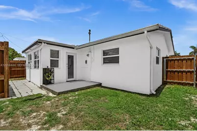 4561 NW 16th Ter, Tamarac, FL 33309 - Photo 4