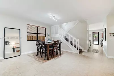 17670 SW 154th Pl, Miami, FL 33187 - Photo 10