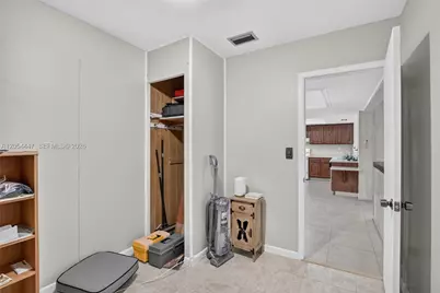 5620 SW 8th St, Plantation, FL 33317 - Photo 42