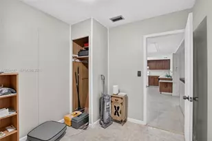 5620 SW 8th St, Plantation, FL 33317 - Photo 42