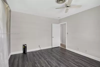 5620 SW 8th St, Plantation, FL 33317 - Photo 36