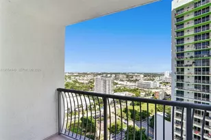 1750 N Bayshore Dr, Miami, FL 33132 - Photo 20