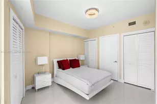 350 S Miami Ave, Miami, FL 33130 - Photo 12